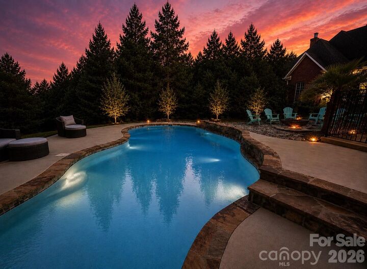 Property Photo:  5506 Thistlebrook Court  NC 28056 
