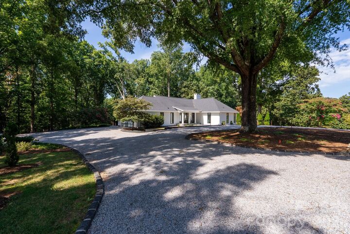 Property Photo: 159 Silver Fox Lane NC 28782