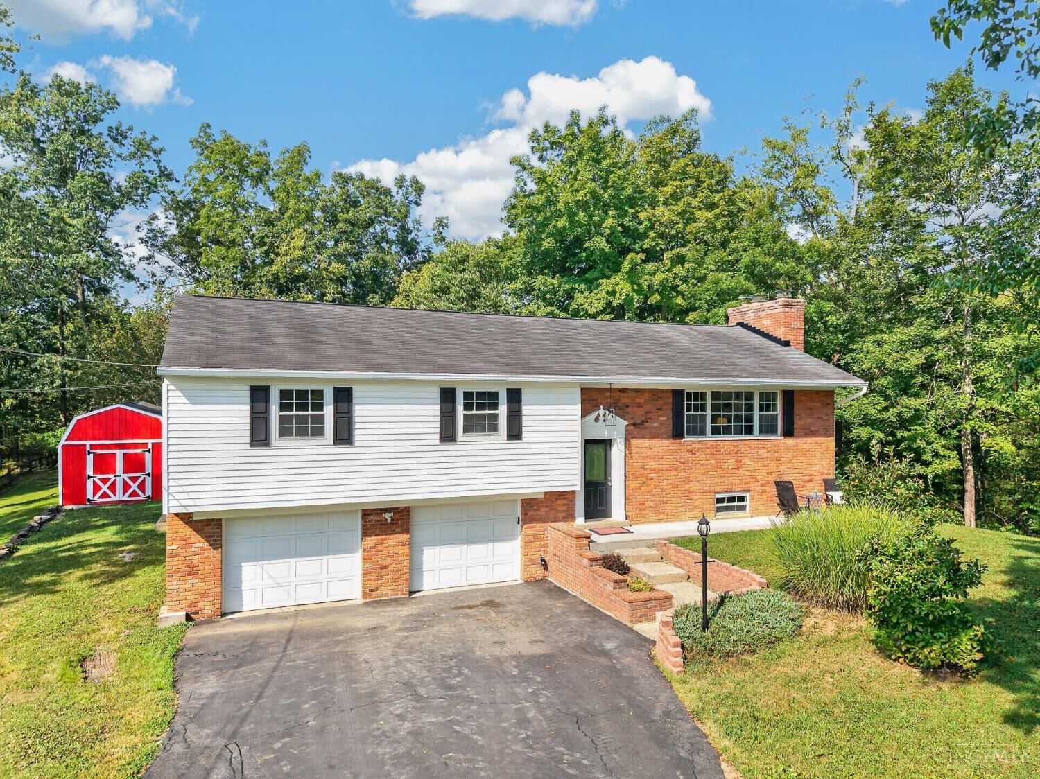 Property Photo:  5447 S Garrett Drive  OH 45150 