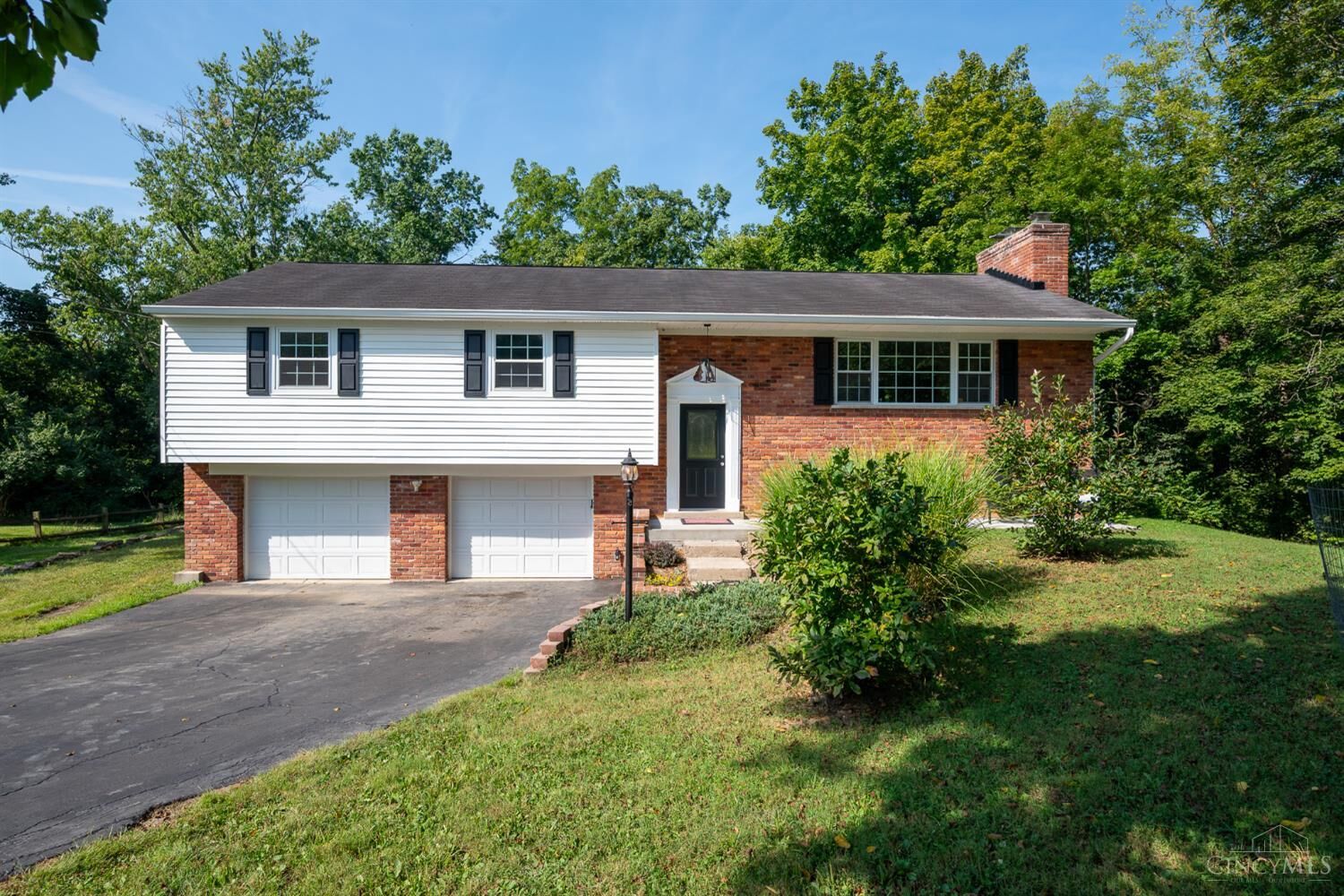 Property Photo:  5447 S Garrett Drive  OH 45150 