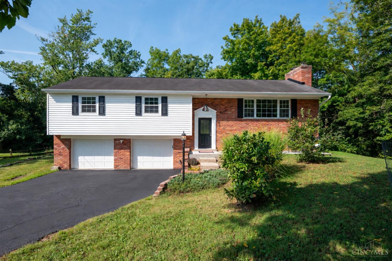 Property Photo:  5447 S Garrett Drive  OH 45150 