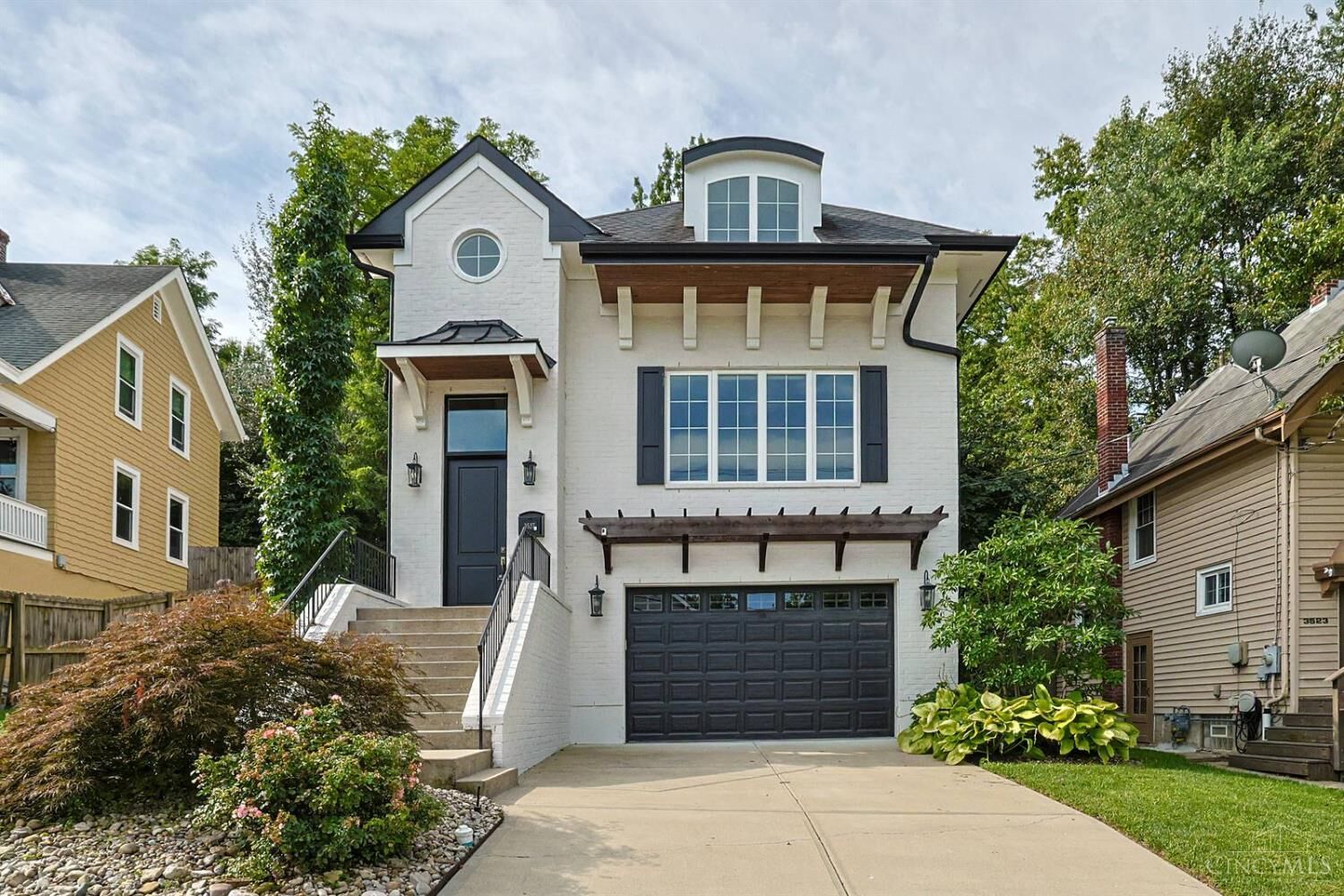 Property Photo: 3527 Kroger Avenue OH 45226