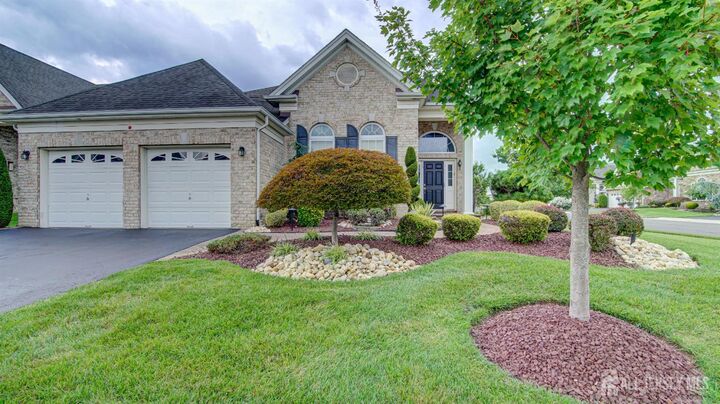 Property Photo:  2 Troon Court  NJ 08831 