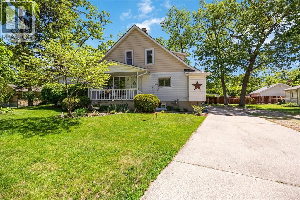Property Photo:  1576 Mallah Drive  ON N7V 3R5 