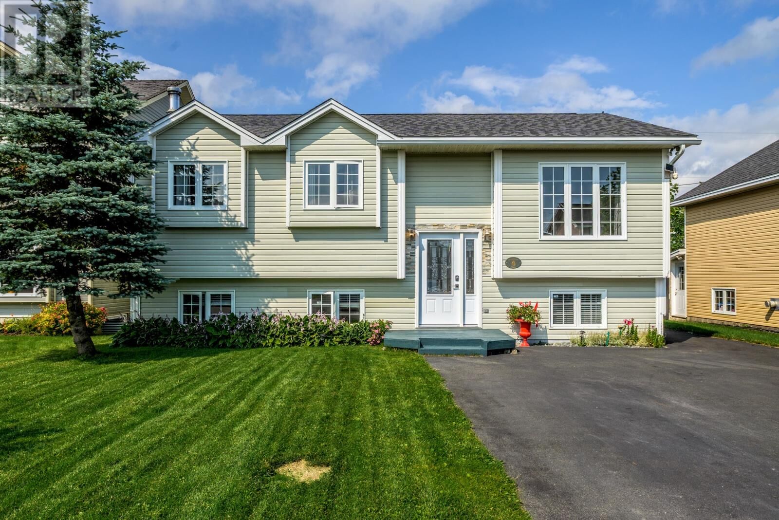 Property Photo: 4 Panoramic Place NL A1L 1K4