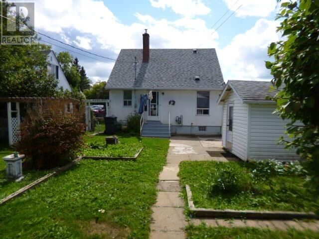 Property Photo:  267 Frederica St  ON P7E 3W1 