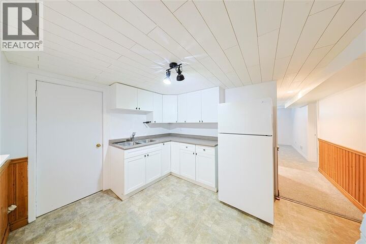 Property Photo:  237 Essex Street Lower  ON N7T 4S3 