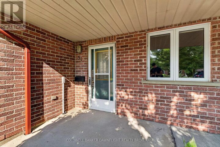 Photo de la propriété:  300 Johnt Street South 51  ON N5A 7V5 