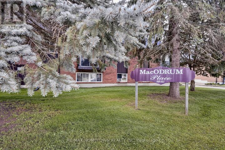 Property Photo: 819 Macodrum Drive 9 ON K6V 6P6