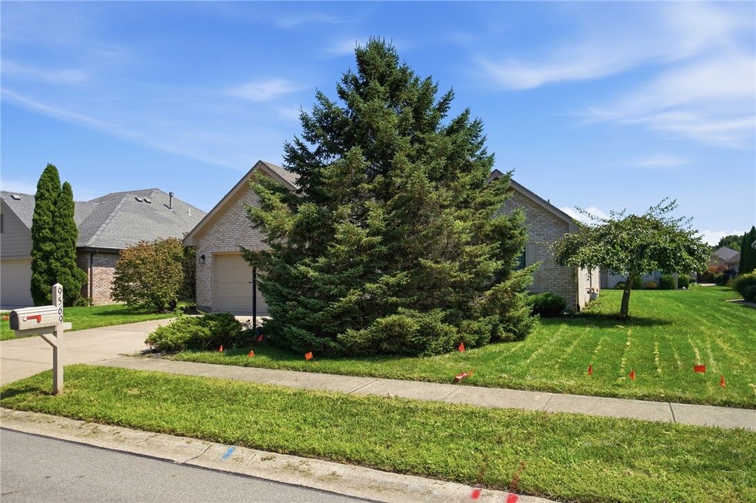 Property Photo: 9569 Country Path Trail OH 45342