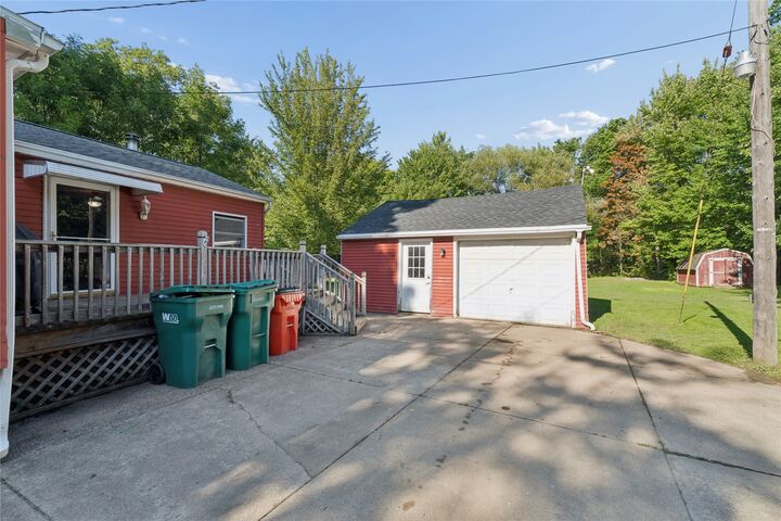Property Photo: 935 Villa Sites Avenue PA 16421