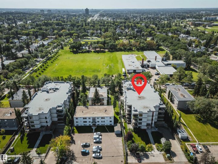 Property Photo:  11140 68 Avenue NW 105  AB T6H 0L4 