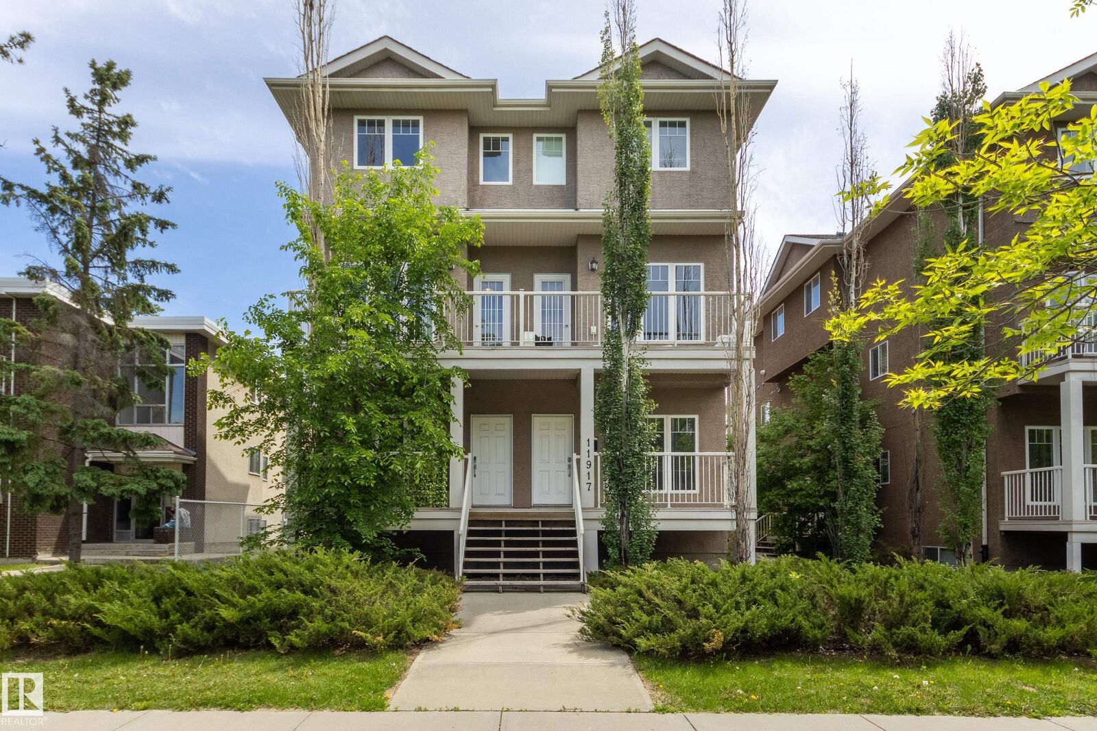 Property Photo:  11917 103 Street NW 6  AB T5G 2J4 