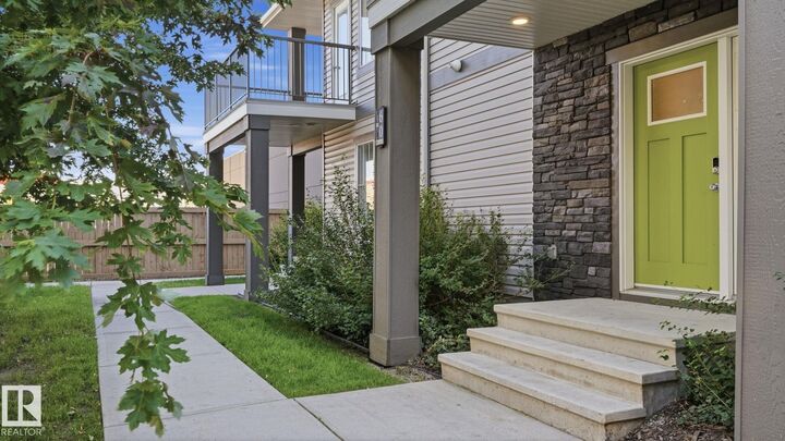 Property Photo:  12815 Cumberland Rd NW 60  AB T6V 0M2 