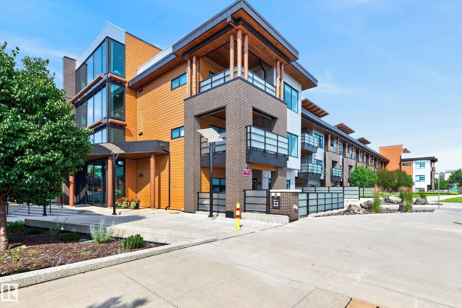 Property Photo:  61 Festival Way 336  AB T8A 4Y9 