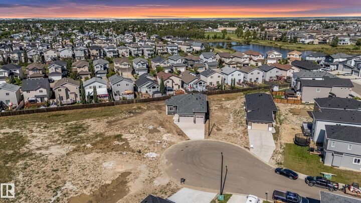 Property Photo: 32 Dalquist Bay AB T9E 1N7