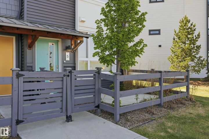 Property Photo:  100 Jensen Lakes Boulevard 5  AB T8N 7T9 