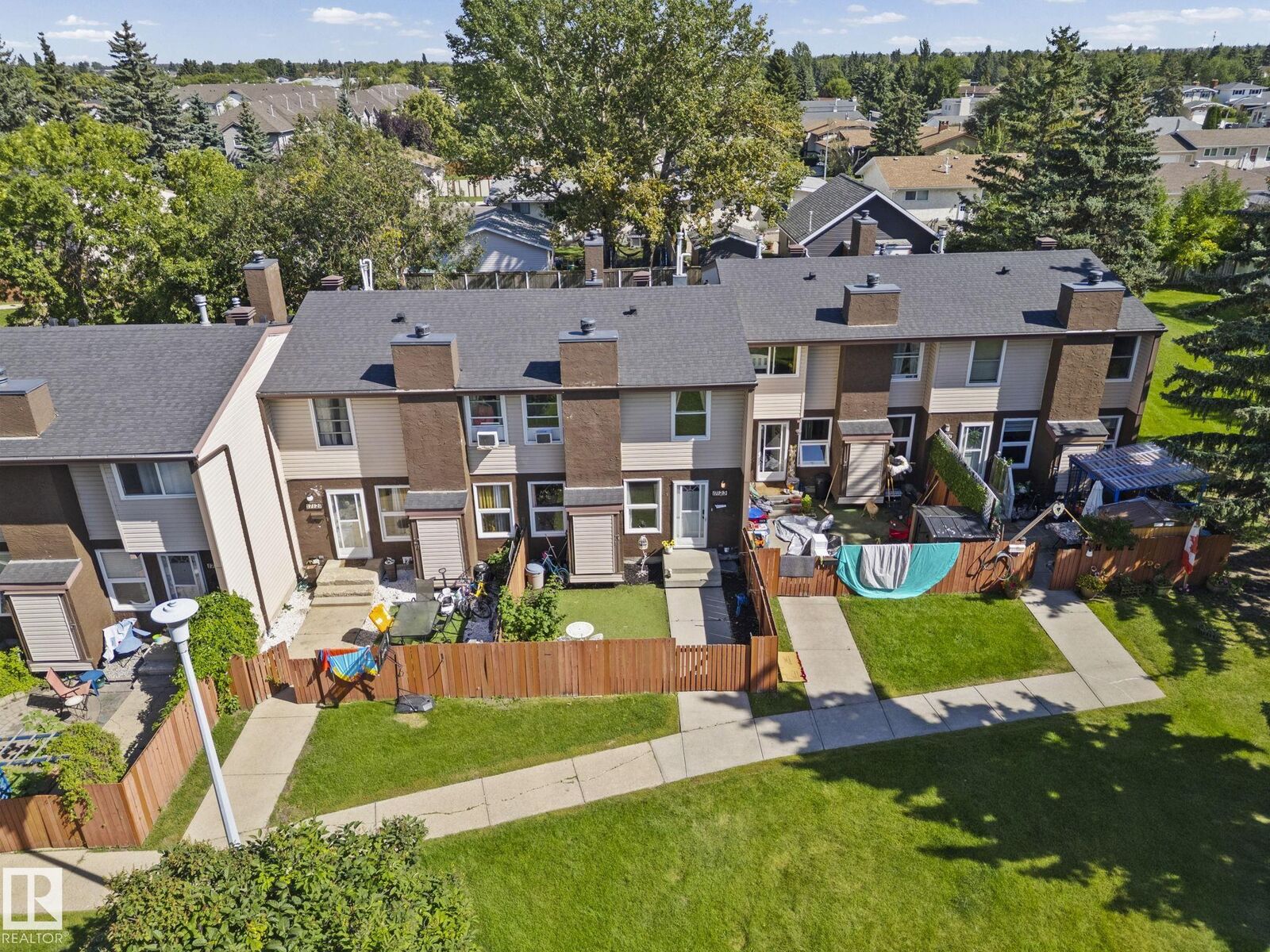 Property Photo:  17123 109 Street NW  AB T5X 3E2 
