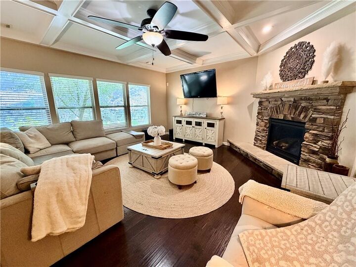 Property Photo:  5950 Somersby Circle  GA 30005 