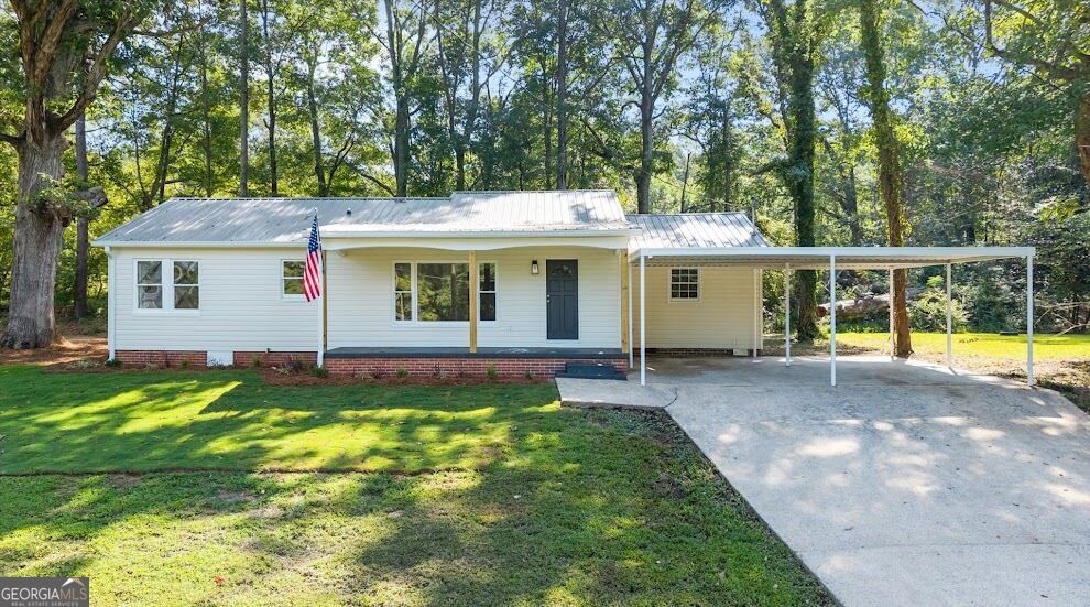 Property Photo: 227 Bennett Street AL 36264