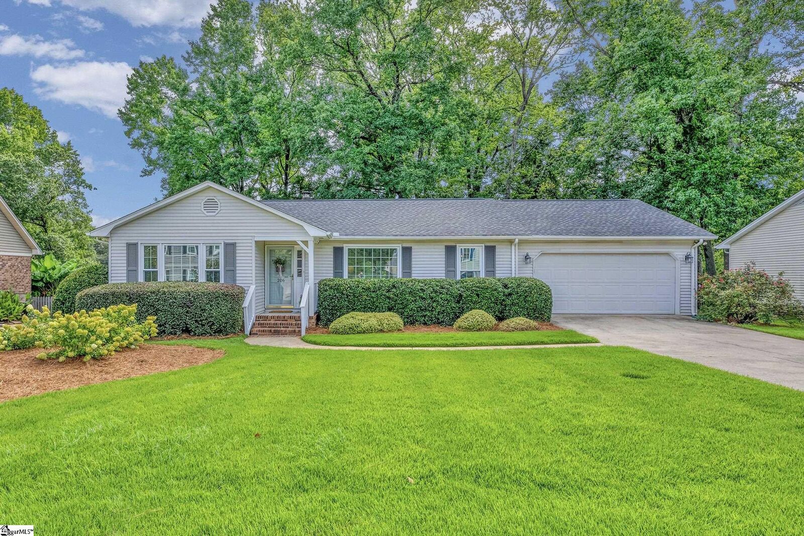 Property Photo:  206 Bloomfield Lane  SC 29650 
