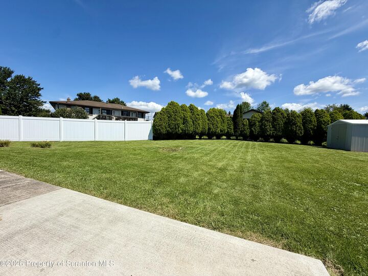 Property Photo:  209 Pleasant View Drive  PA 18407 