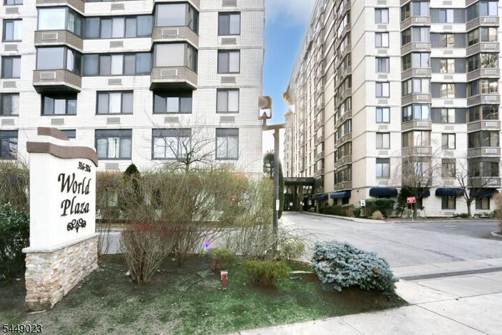 Property Photo: 316 Prospect Ave 4K NJ 07601
