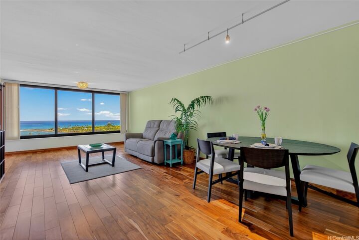 Property Photo: 1600 Ala Moana Boulevard 1804 HI 96815