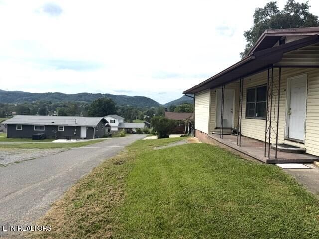 Property Photo: 165 Clarence Lane TN 37752
