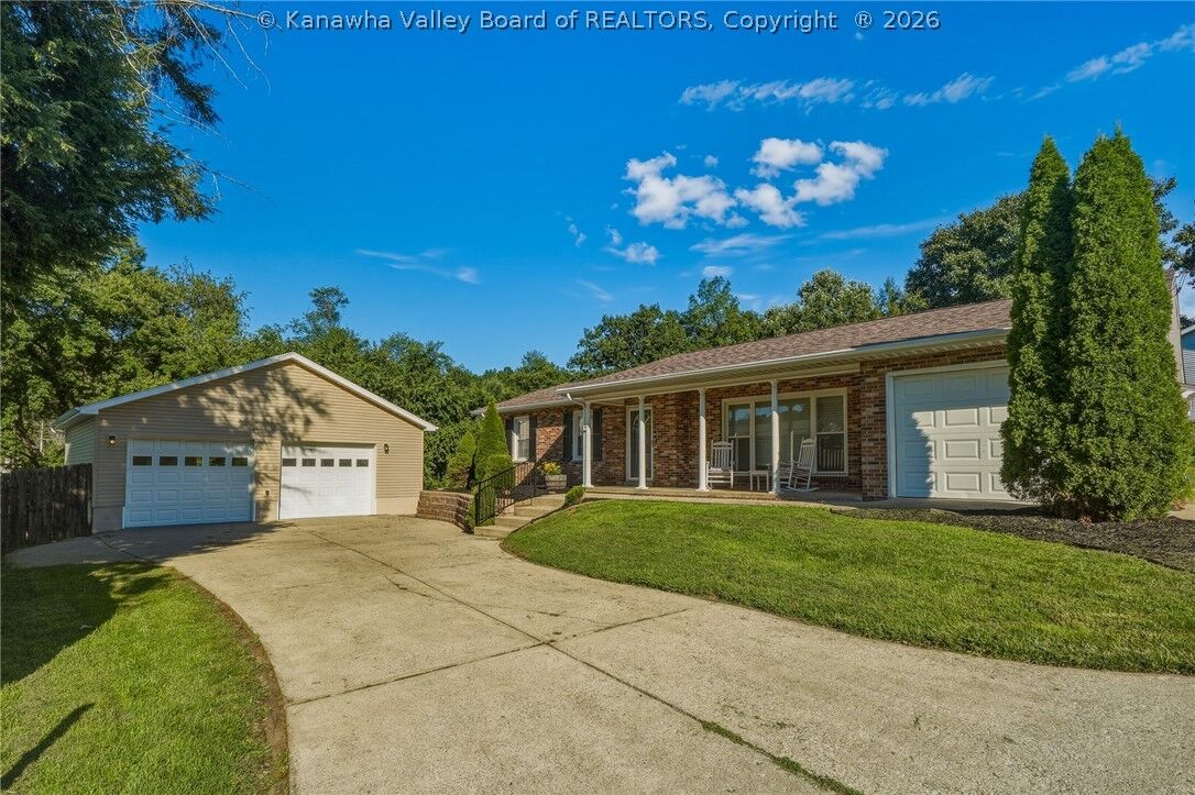 Property Photo:  1924 Pinewood Drive  WV 25320 