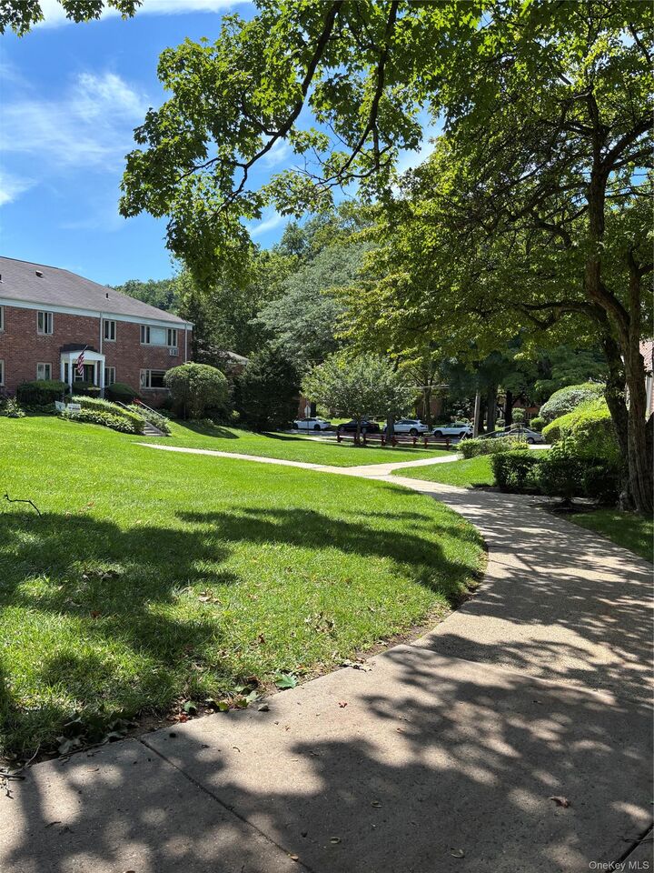 Property Photo: 40 Lawrence Drive D NY 10603