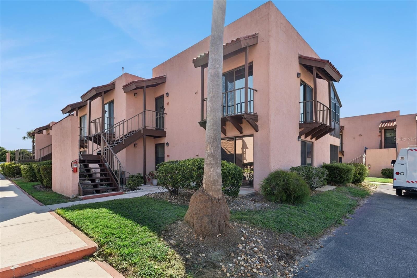 Property Photo:  121 La Casa 121  FL 33898 