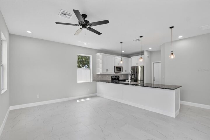 Property Photo:  11521 Higdon Drive  FL 33592 