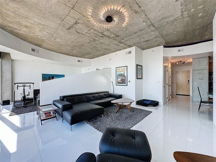 Property Photo: 155 S Court Avenue 2111 FL 32801