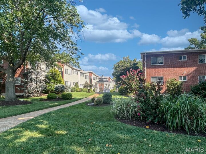 Property Photo:  111 E Washington Avenue 1N  MO 63122 
