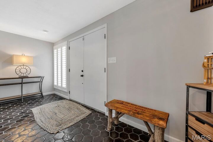 Property Photo:  2 Bridal Oak Court  MO 63366 