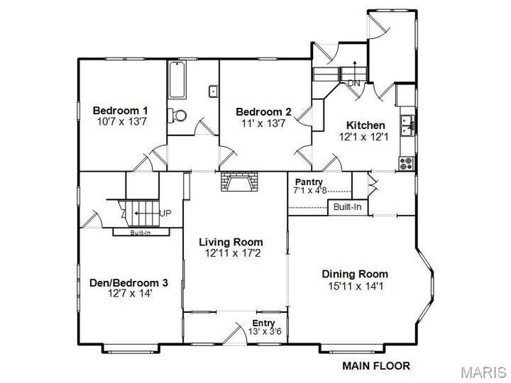 Property Photo:  817 S Clinton  IL 62056 