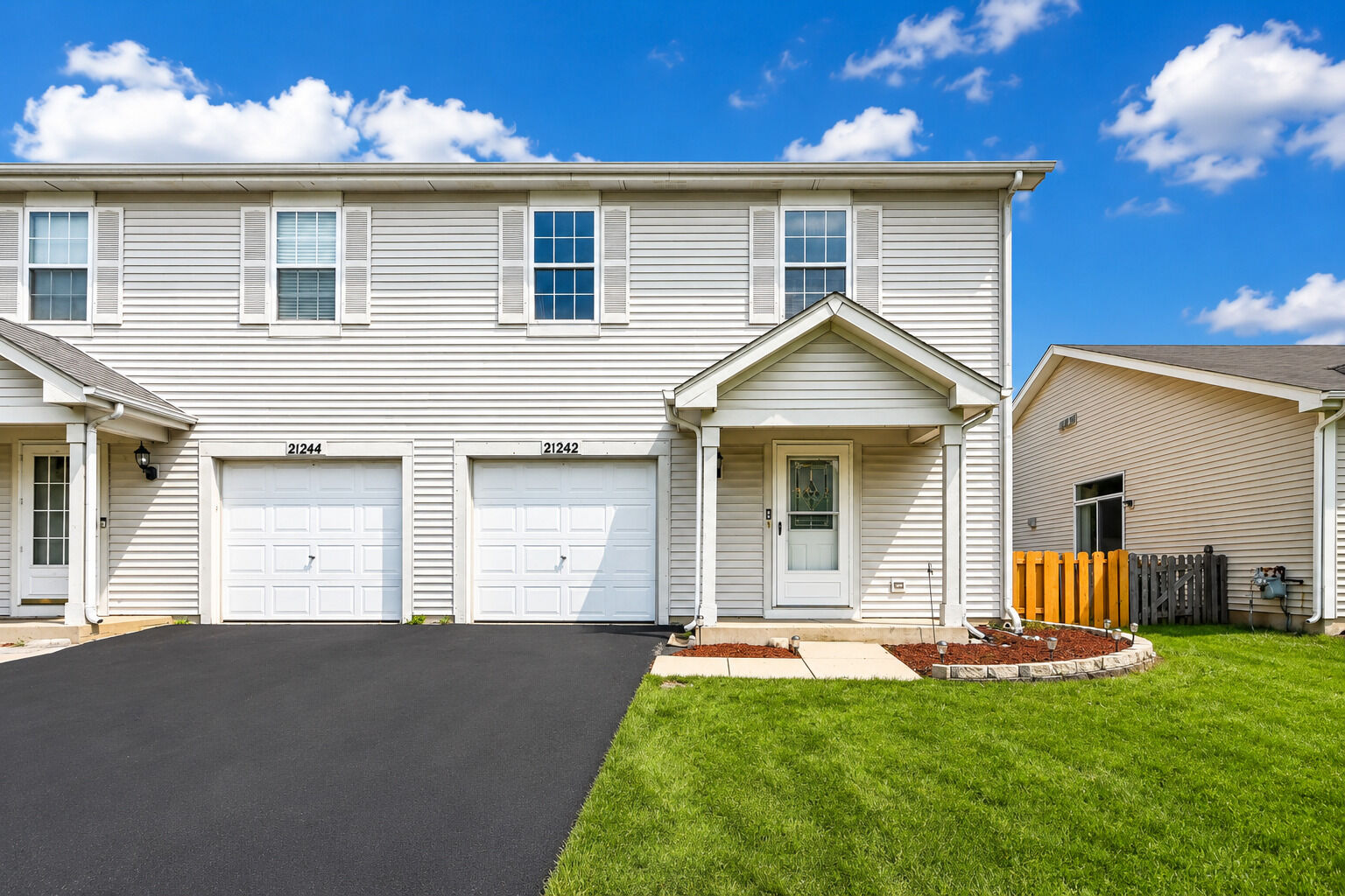 Property Photo:  21242 W Edison Lane  IL 60544 