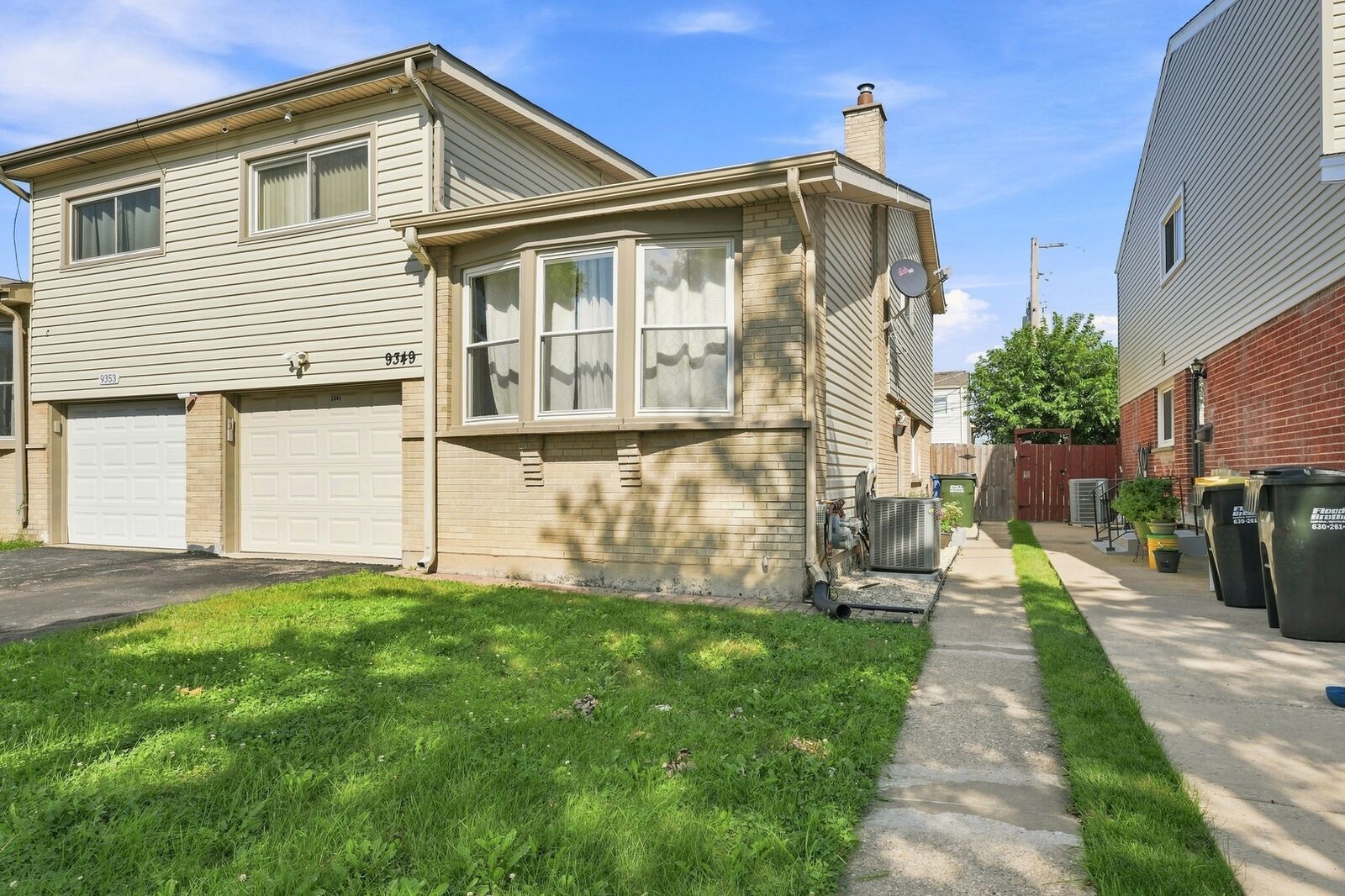 Property Photo:  9349 Fern Lane  IL 60016 