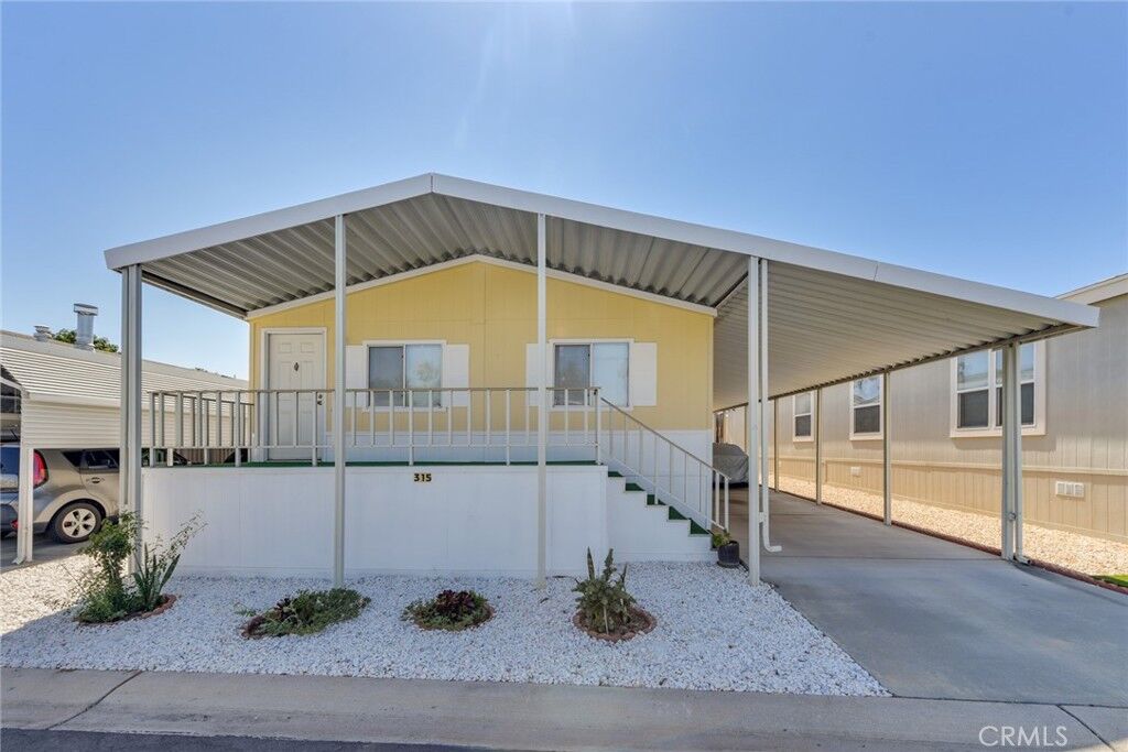 Property Photo:  4000 Pierce 315  CA 92505 