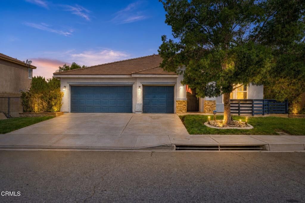 Property Photo:  3443 Fairgreen Lane  CA 93551 