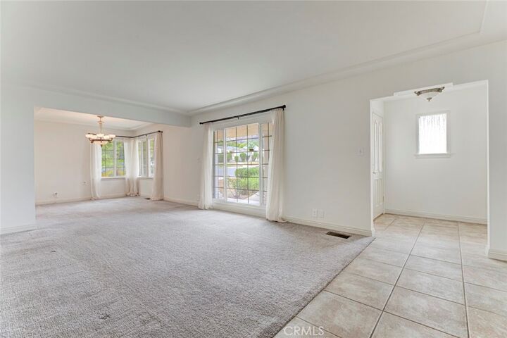 Property Photo:  1954 Bel Aire  CA 91201 