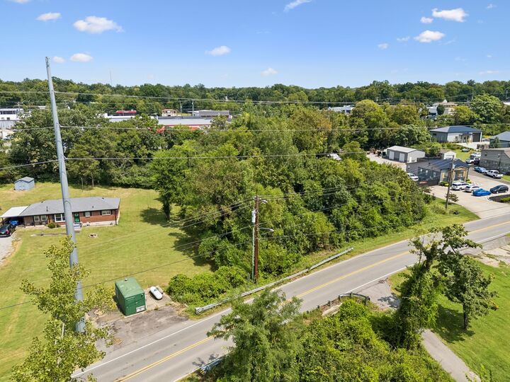 Property Photo: 274 Rockland Rd TN 37075