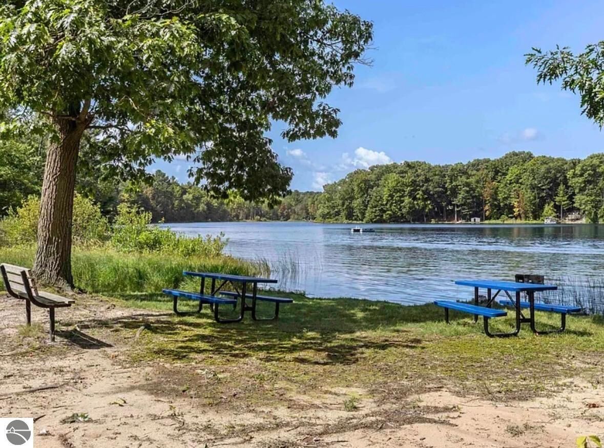 Property Photo: 4721 E Sanford Lake Drive MI 49650