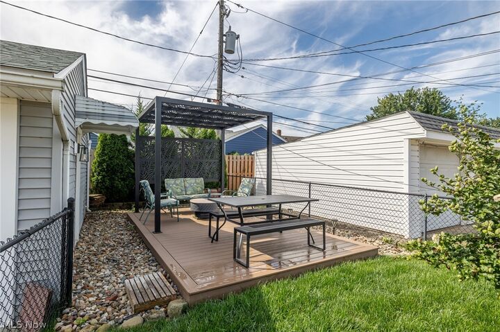 Property Photo:  8713 Memphis Villas Boulevard  OH 44144 