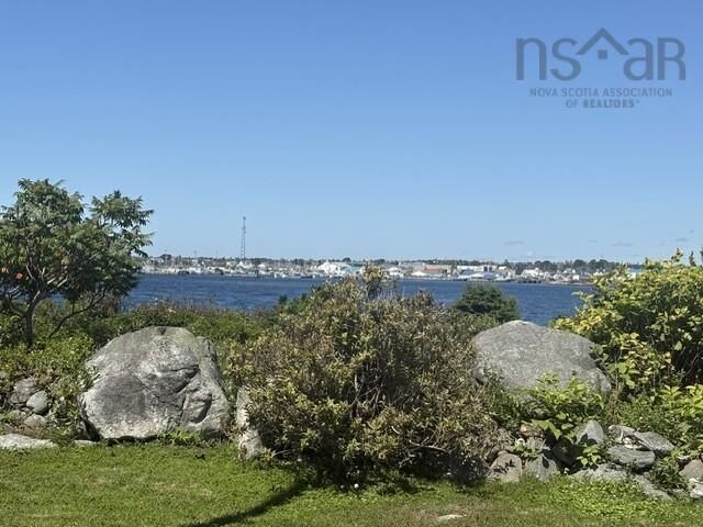 Property Photo:  52 Cecil Street  NS B0W 1P0 