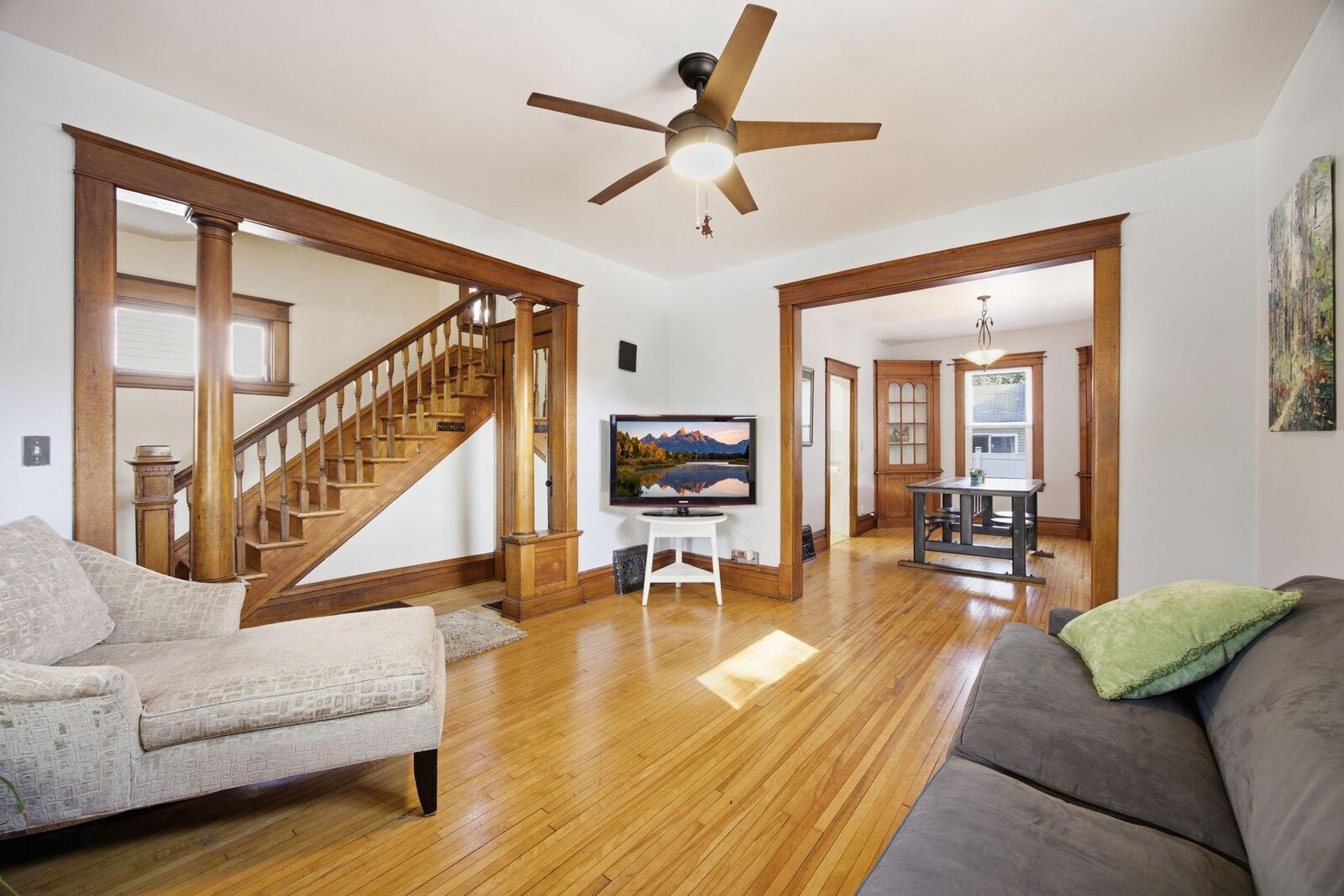 Property Photo:  1825 Minnehaha Avenue W  MN 55104 
