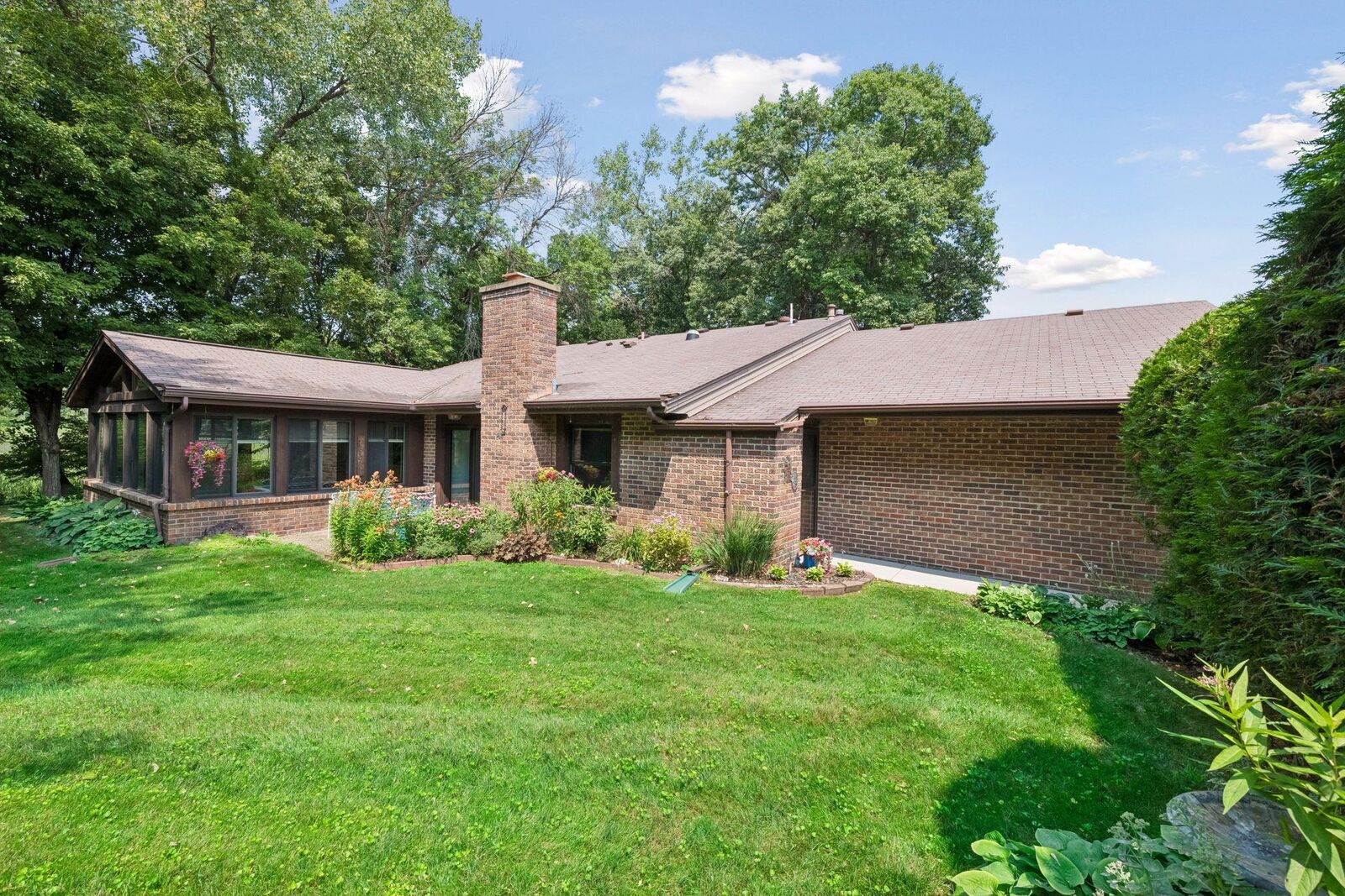 Property Photo:  1254 Archer Lane N  MN 55447 