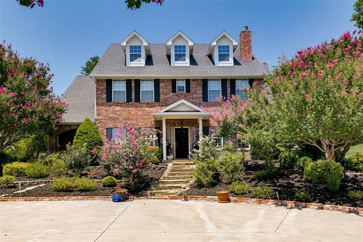 Property Photo:  6932 La Cantera Drive  TX 76108 