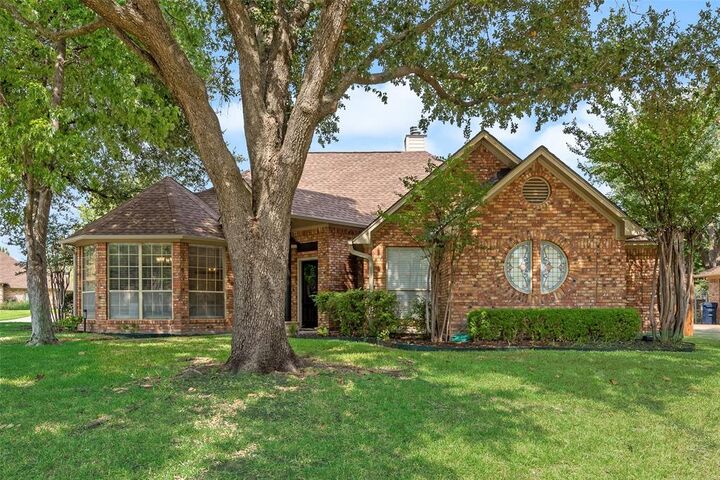 Photo de la propriété:  2421 E Windsor Drive  TX 76209 